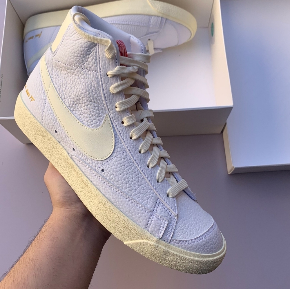 Nike Men Blazer Mid 77 Vintage Popcorn size 9